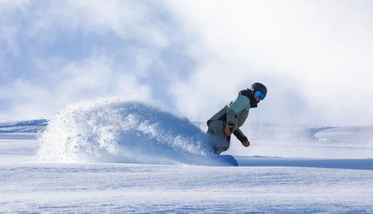 7 stupid challenges to do in the snow this winter