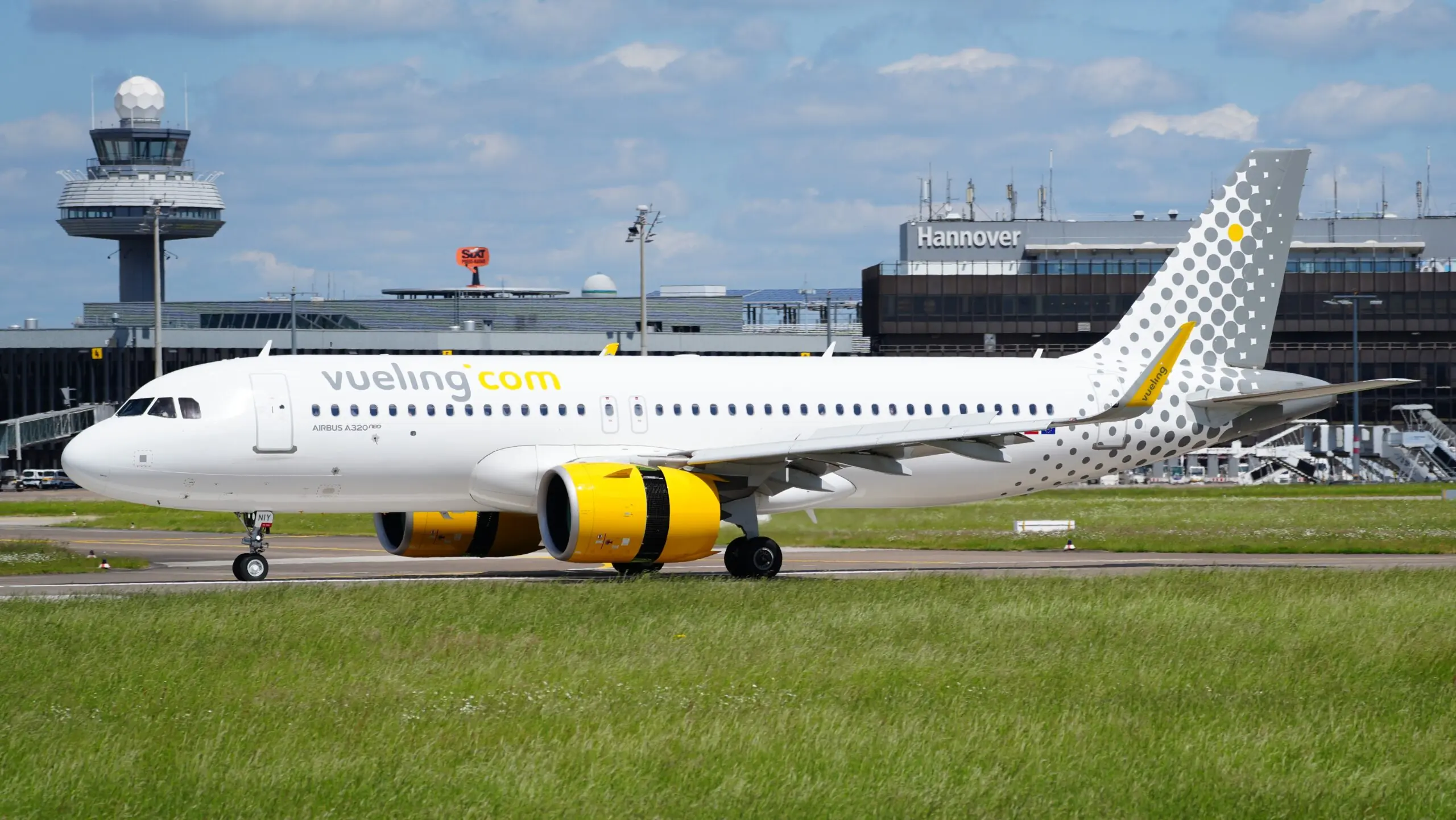 Volar barato por España: destinos, fechas y ofertas